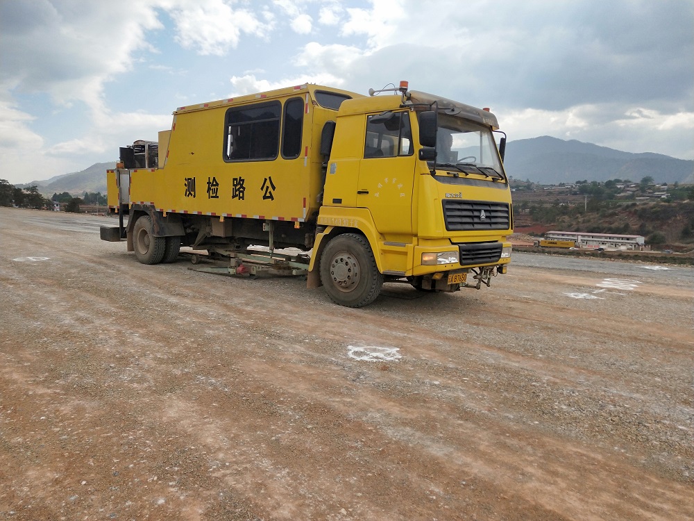 香麗高速公路轉(zhuǎn)序驗收(1).jpg 香麗高速公路轉(zhuǎn)序驗收(1).jpg